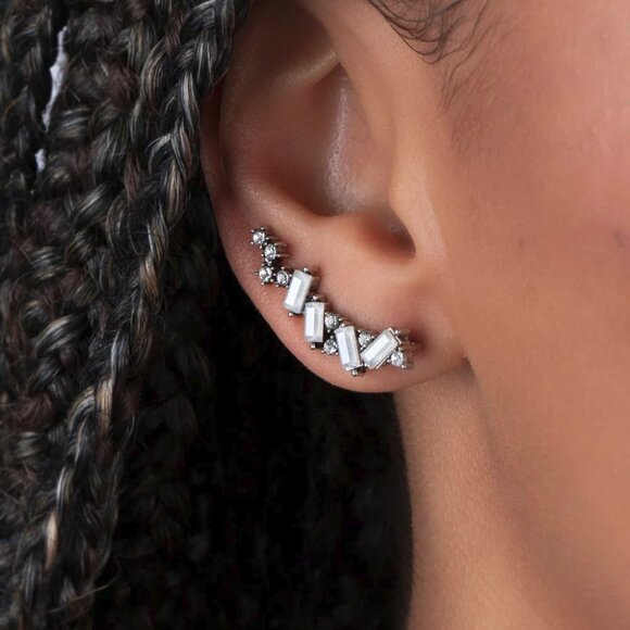 Paparazzi Jewelry Accessories - Stay Magical - White Earrings - Vintage - Picture 3 of 4